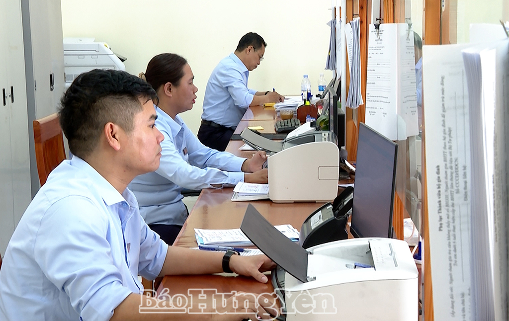 Xã Nam Đông Hưng: Chuyển đổi số để phục vụ Nhân dân tốt hơn