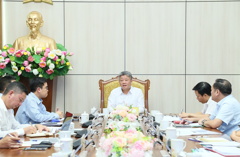 Đề xuất đầu tư dự án phát triển công nghệ chăn nuôi thông minh và nông nghiệp tuần hoàn tại tỉnh Hưng Yên