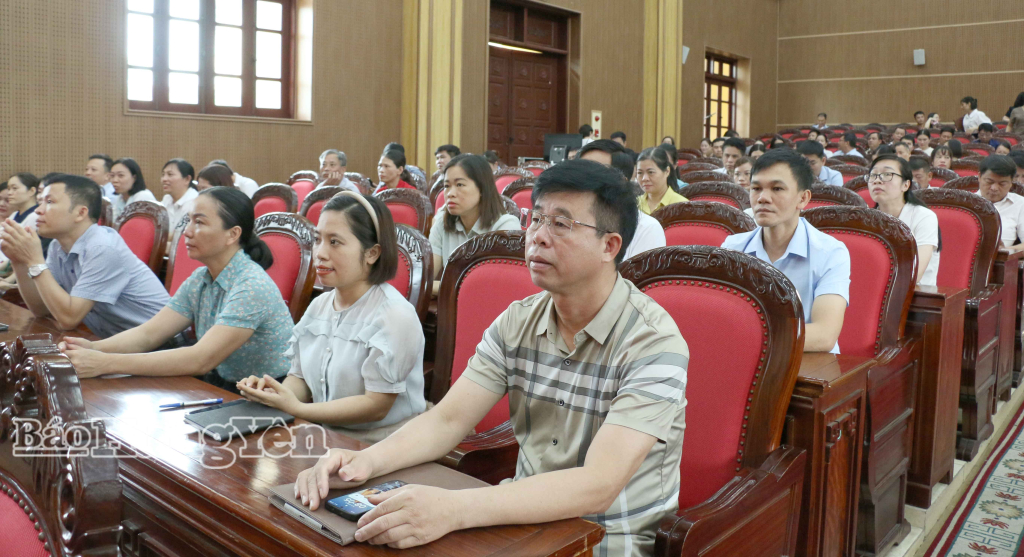 Xây dựng đội ngũ cán bộ ngang tầm nhiệm vụ