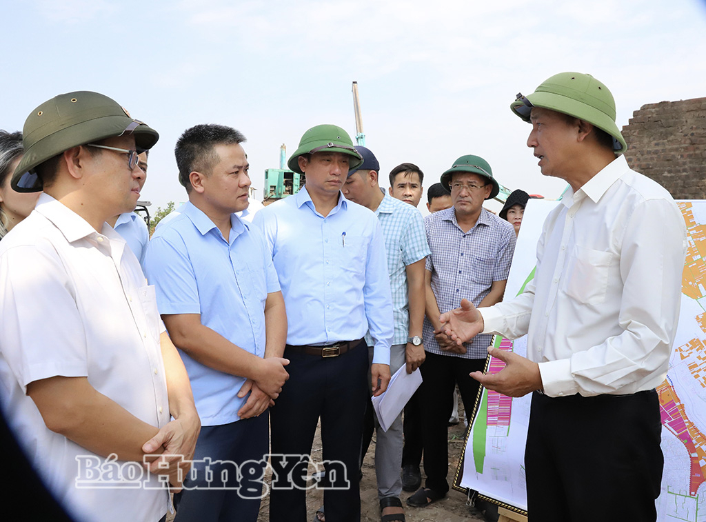 Đồng chí Phó Chủ tịch UBND tỉnh Nguyễn Hùng Nam kiểm tra tiến độ một số dự án