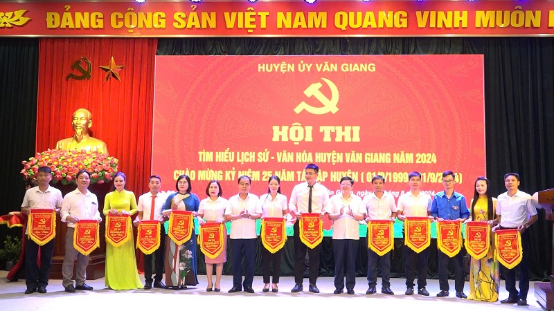 Huyện Văn Giang tổ chức thành công hội thi tìm hiểu lịch sử văn hoá huyện năm 2024