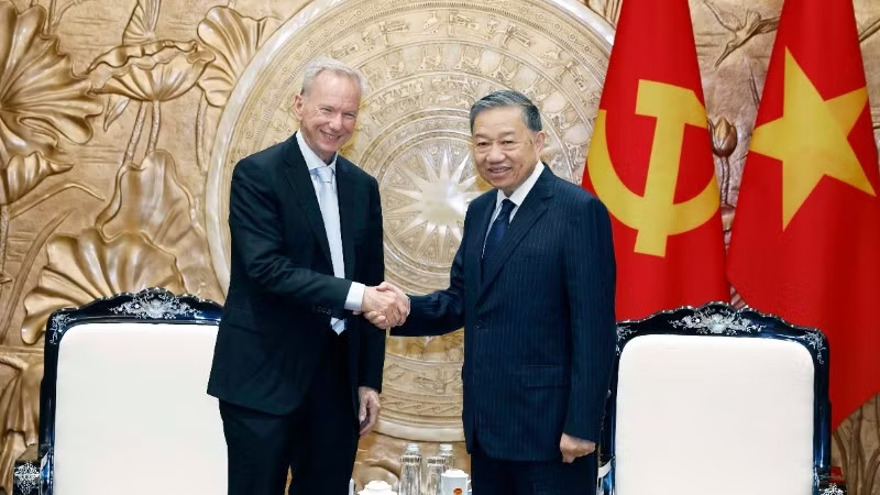 Tổng Bí thư, Chủ tịch nước Tô Lâm tiếp Đoàn chuyên gia trí tuệ nhân tạo do ông Eric Schmidt, nguyên Chủ tịch Tập đoàn Google dẫn đầu