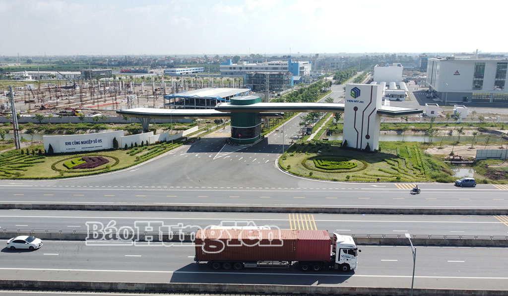 Từ nghị quyết đến thực tiễn, tạo thế và lực bước vào giai đoạn phát triển mới
