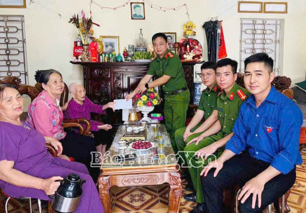 Tuổi trẻ xã Việt Tiến lan tỏa nghĩa tình từ phong trào “Đền ơn đáp nghĩa”
