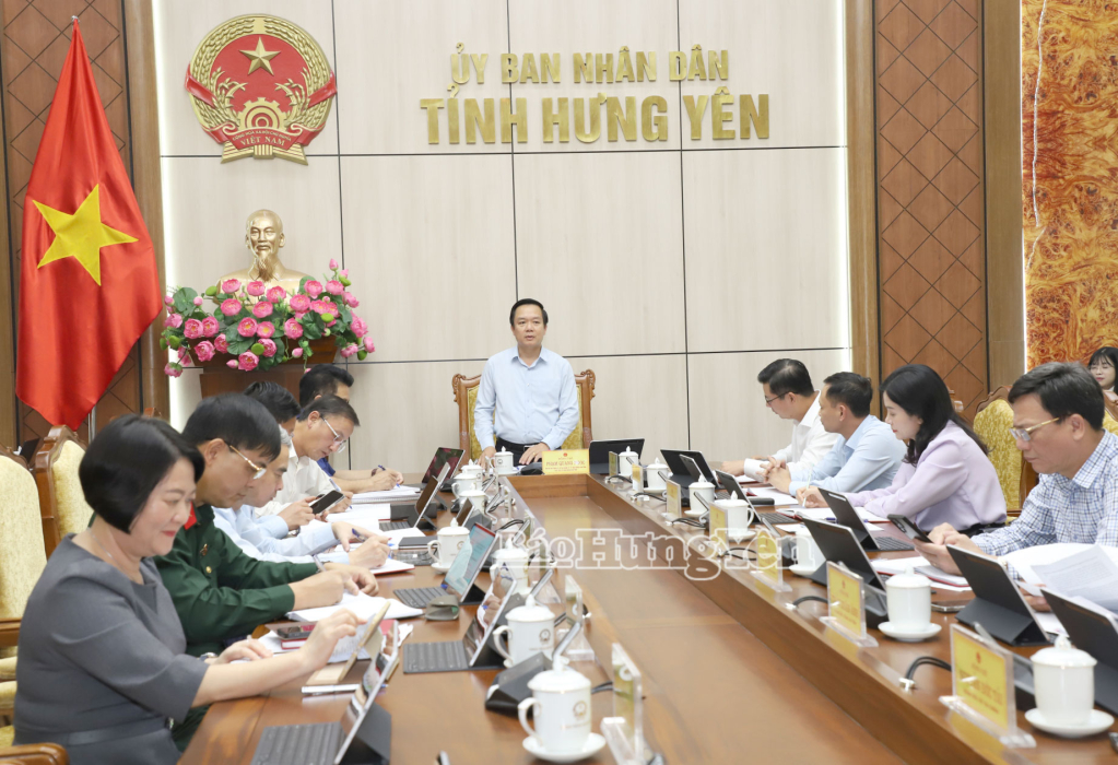 UBND tỉnh họp cho ý kiến về một số tờ trình, chủ trương tiếp nhận dự án trên địa bàn tỉnh