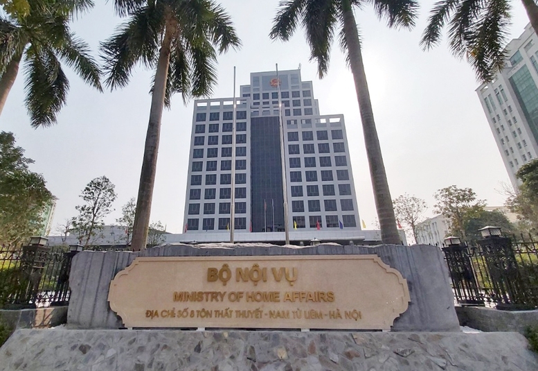 Bộ Nội vụ thông tin về chế độ, chính sách đối với công chức, viên chức sau khi sắp xếp tổ chức bộ máy