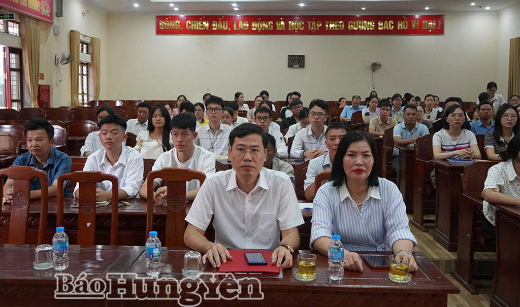 Trung tâm Chính trị phường Trần Lãm: Bồi dưỡng lý luận chính trị cho 78 đảng viên mới
