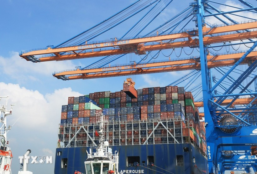 Thủ tướng chỉ đạo đẩy mạnh xuất khẩu, mở rộng thị trường trong năm 2026