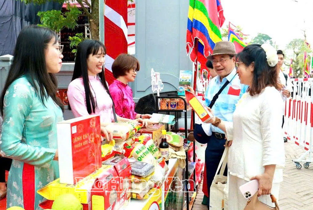 Tiếp tục nâng cao chất lượng hoạt động văn hóa, thể thao và du lịch