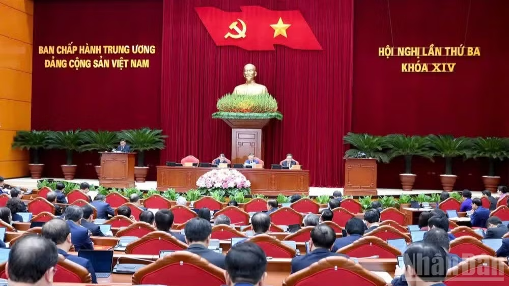Ngày làm việc thứ tư Hội nghị lần thứ ba Ban Chấp hành Trung ương Đảng khóa XIV
