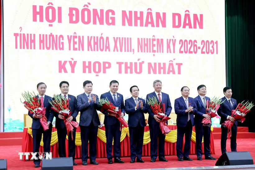 Phê chuẩn kết quả bầu chức vụ Chủ tịch, Phó Chủ tịch UBND tỉnh Hưng Yên