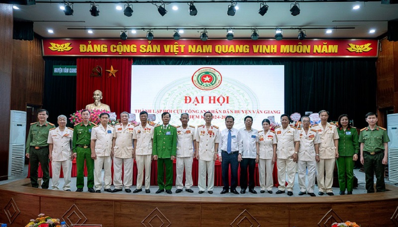 Đại hội thành lập Hội cựu Công an nhân dân huyện Văn Giang nhiệm kỳ 2024- 2029
