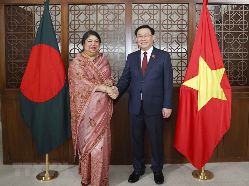 Mốc son mới quan hệ hợp tác Việt Nam với Bangladesh, Bulgaria