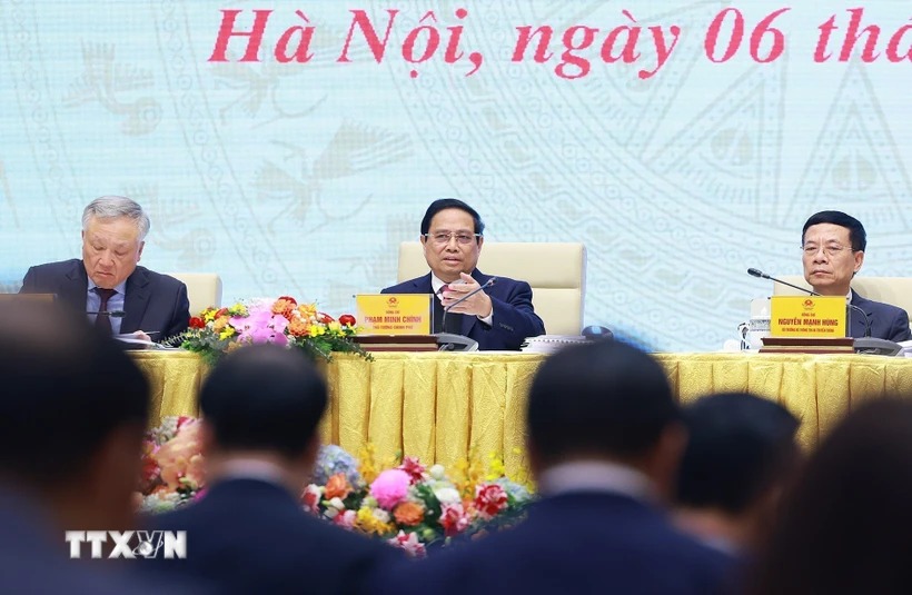 Chuyển từ “xin-cho” sang “chủ động” cung cấp dịch vụ công cho người dân