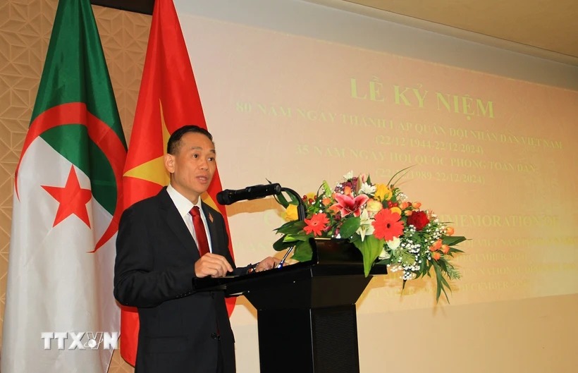 Quân đội Nhân dân hai nước Việt Nam và Algeria củng cố quan hệ truyền thống