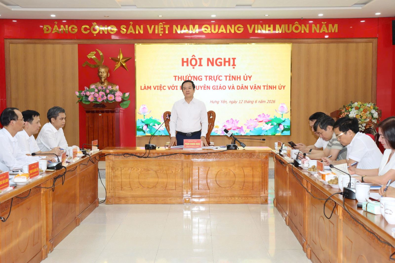 Đồng chí Bí thư Tỉnh ủy làm việc với Ban Tuyên giáo và Dân vận Tỉnh ủy