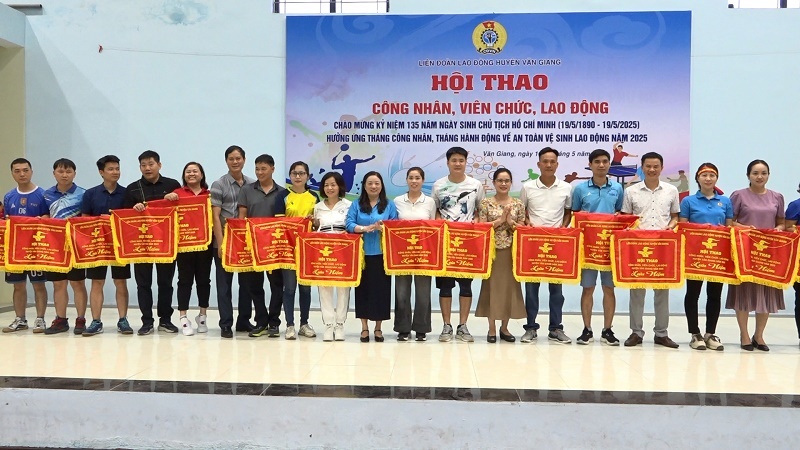 LĐLĐ huyện Văn Giang tổ chức hội thao Công nhân viên chức lao động năm 2025
